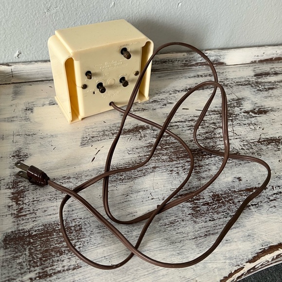 Vintage Bakelite? Telechron MCM Deco Electric Alarm Clock Powers On Alarm Works - Picture 8 of 9